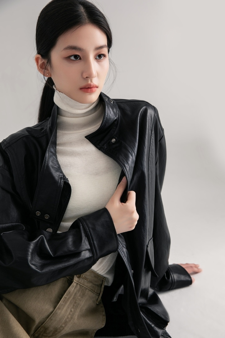 블랙 레더 재킷